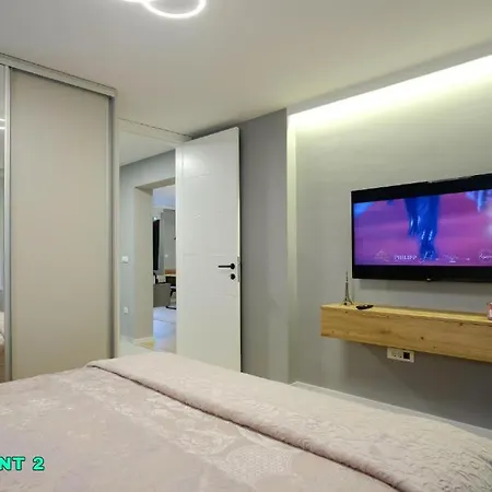 14 Διαμέρισμα *